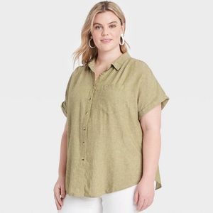 NWT Green Short Sleeve Button Up